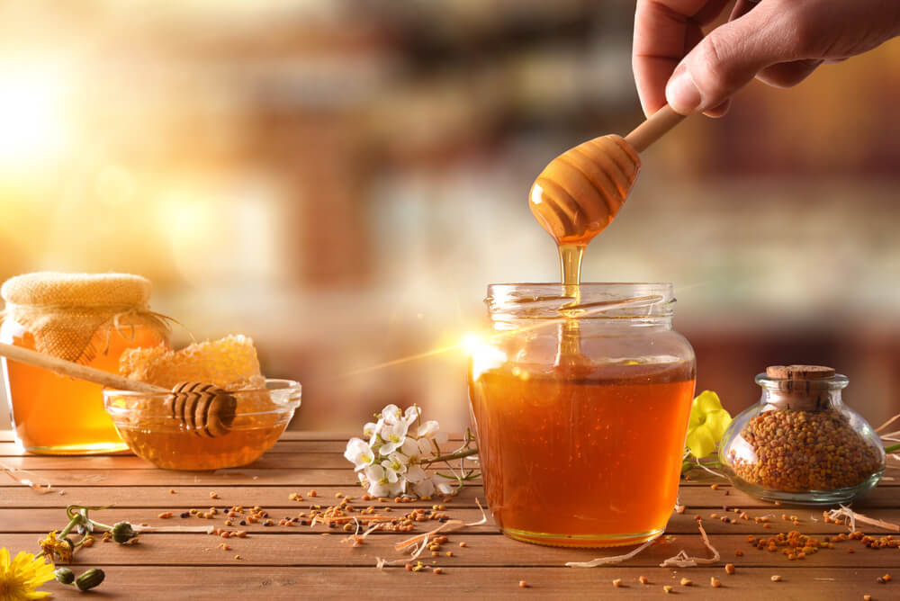 Почему вместо сахара лучше употреблять мед?